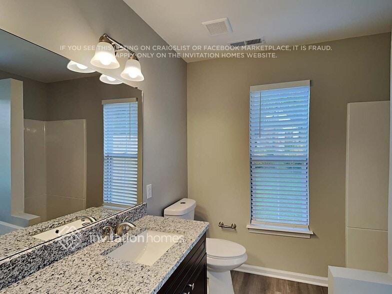 Building Photo - 4695 Falcon Chase Dr SW