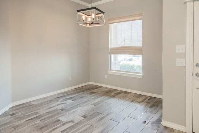 Building Photo - 3320 NW 187 Ter