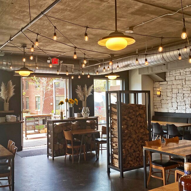 Building Photo - 3401 Arapahoe Ave