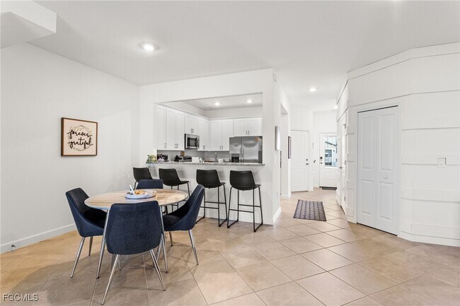 Building Photo - 14275 Pine Lodge Ln