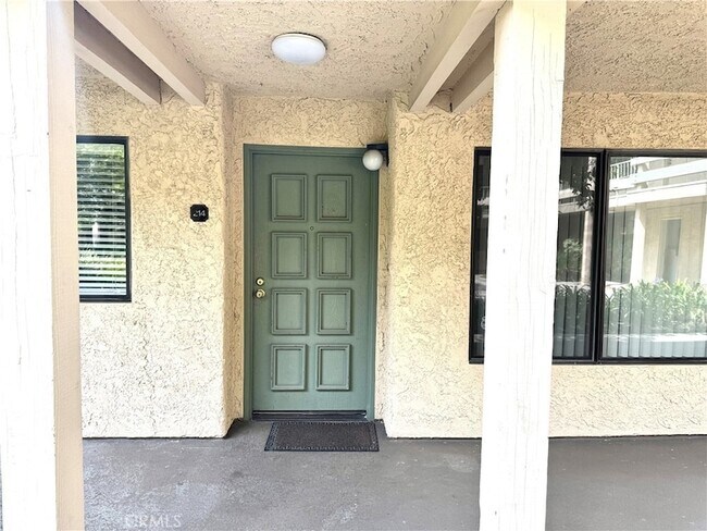 Primary Photo - 4141 Via Marisol