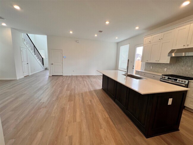 Building Photo - 27023 Golden Isle Ln