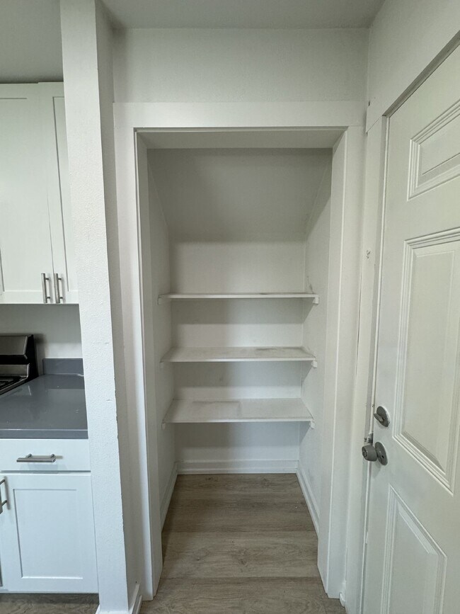 Building Photo - "Charming 1-Bedroom Haven with 1.5 Baths on Hines Avenue, Waco"