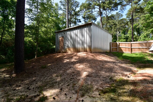 Building Photo - 1 Bedroom House in Ruston With Lots of Upd...