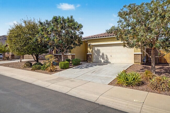 Building Photo - 21248 W Palm Ln