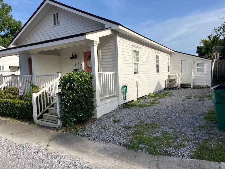 Off Street Parking - 510 Pink St