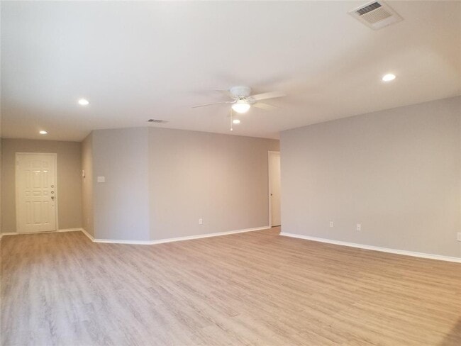Building Photo - 11208 Blairview Ln