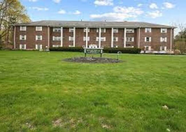 Primary Photo - 187 Great Rd