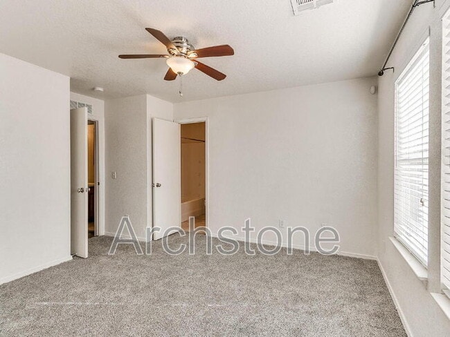 Building Photo - 5508 Del Creek Rd