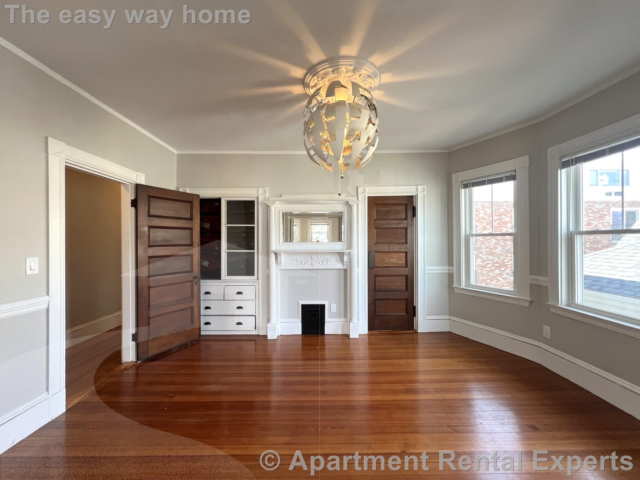 Building Photo - 107 Oxford St