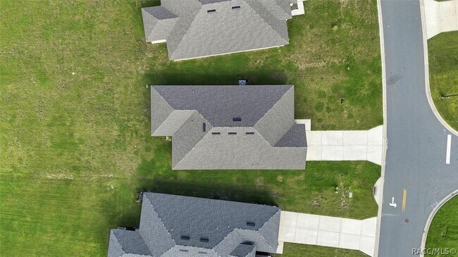 Building Photo - 336 W Rexford Dr