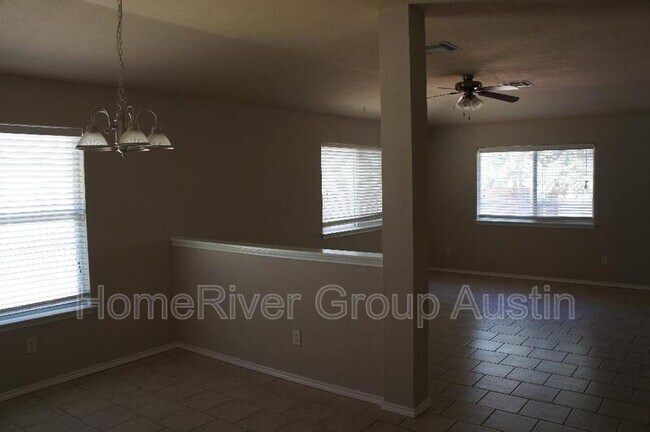 Building Photo - 2512 Socorro Bend