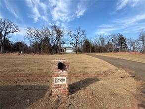 Building Photo - 17880 Lantana Loop