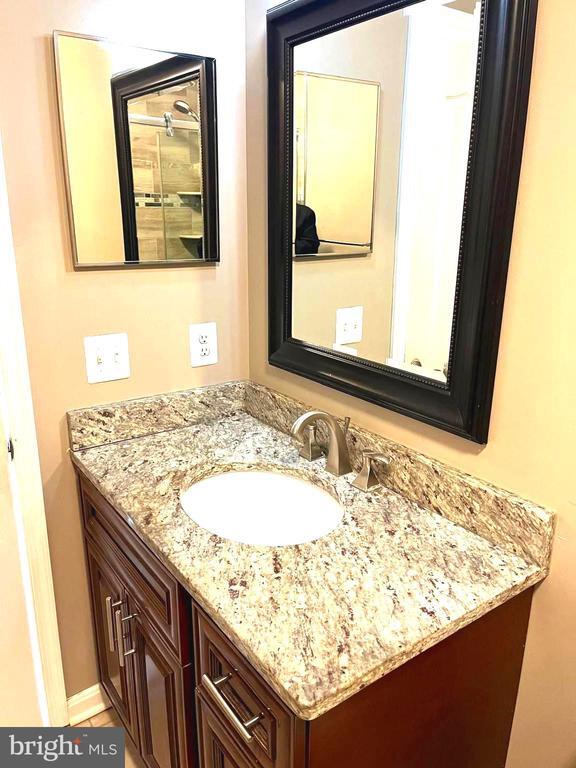 Building Photo - 3280 Halcyon Ct