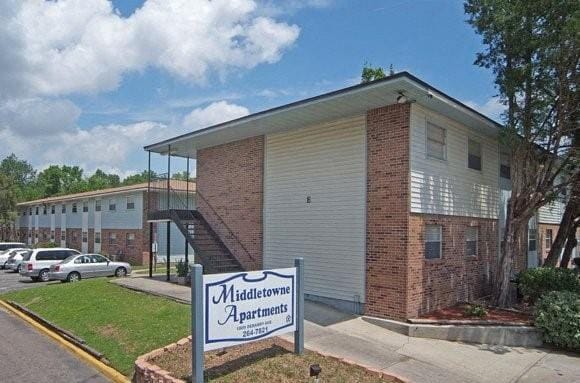 Primary Photo - 1809 Debarry Ave