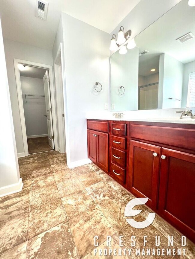 Building Photo - Beautiful 4-Bedroom Home Near New I-95 Acc...