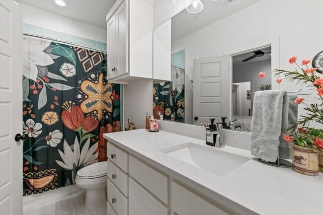 Building Photo - 809 Meadowbend Loop S