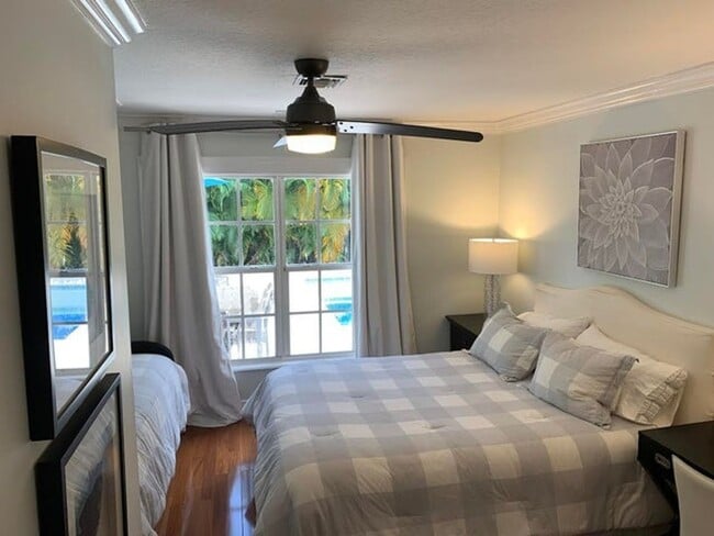 Building Photo - 2459 Cardinal Ln