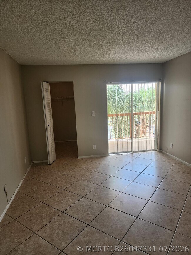 Building Photo - 7630 Westwood Dr