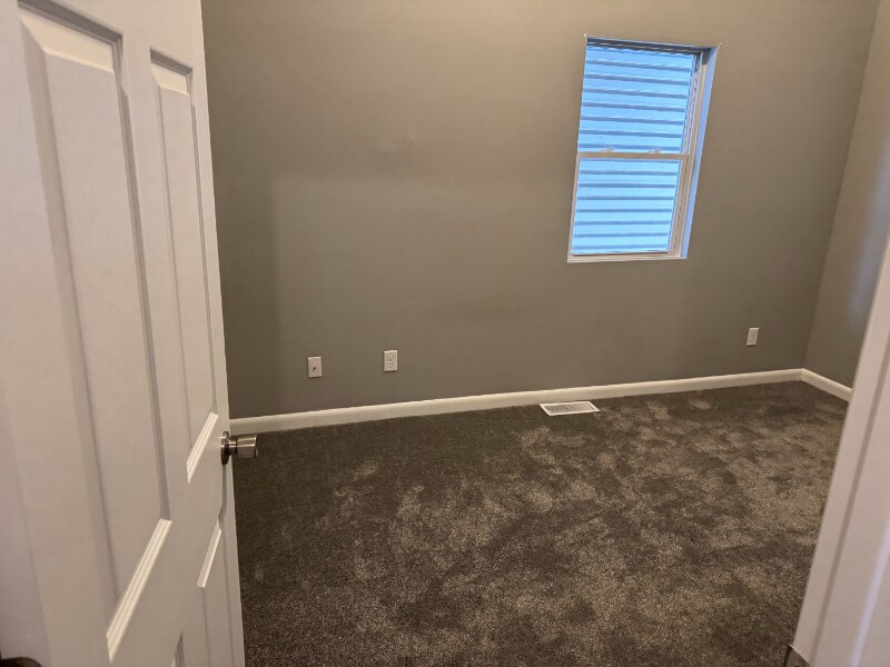 Building Photo - 511 Grant Ave