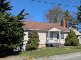 Building Photo - 213 Landsdowne St