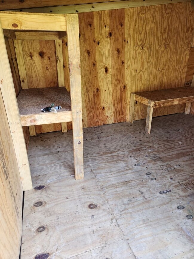 Building Photo - 201 Kinkaid St