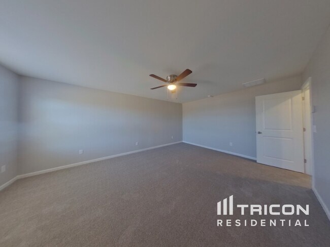 Building Photo - 5186 Duck Ln
