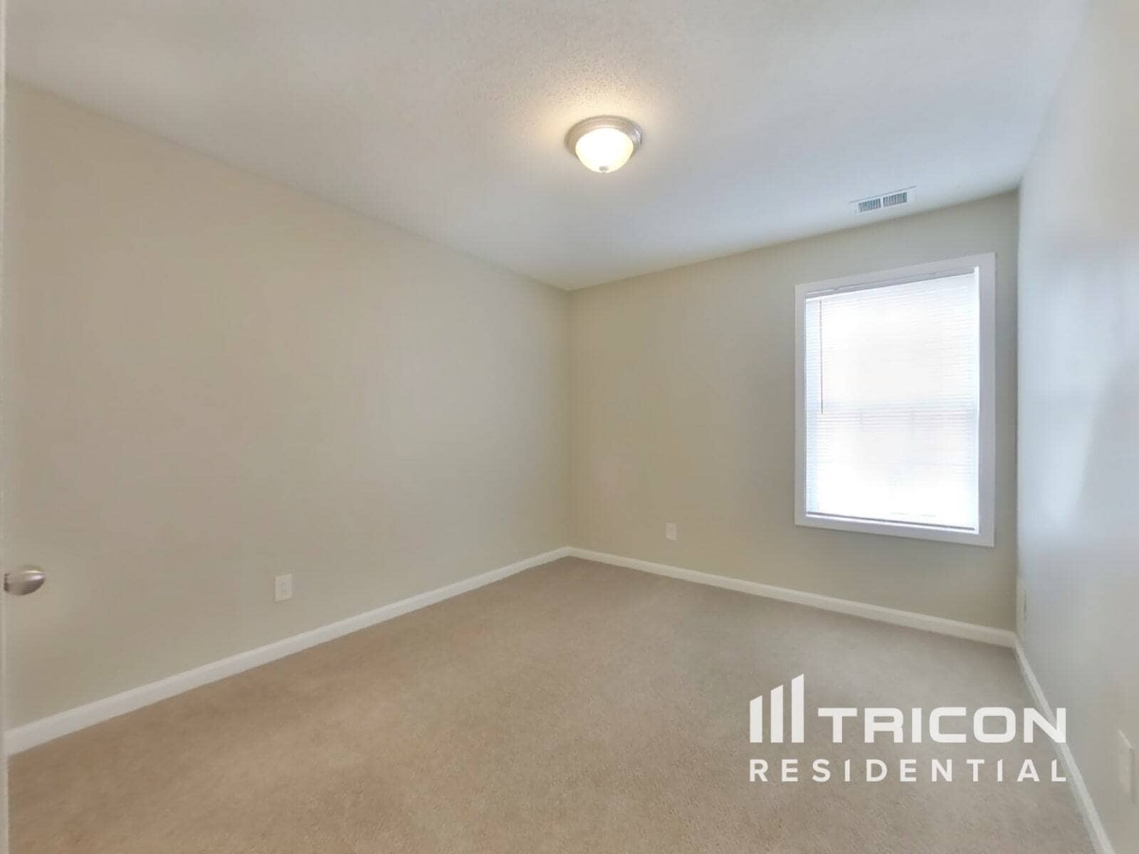 Building Photo - 172 Greystone Cir