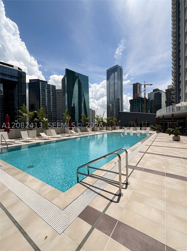 Building Photo - 1250 S Miami Ave
