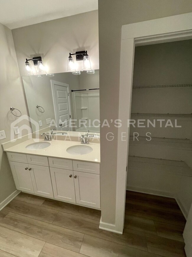 Building Photo - Roomy Home for Rent in Cullman, AL…6 Foot Privacy Fence. COMING SOON!