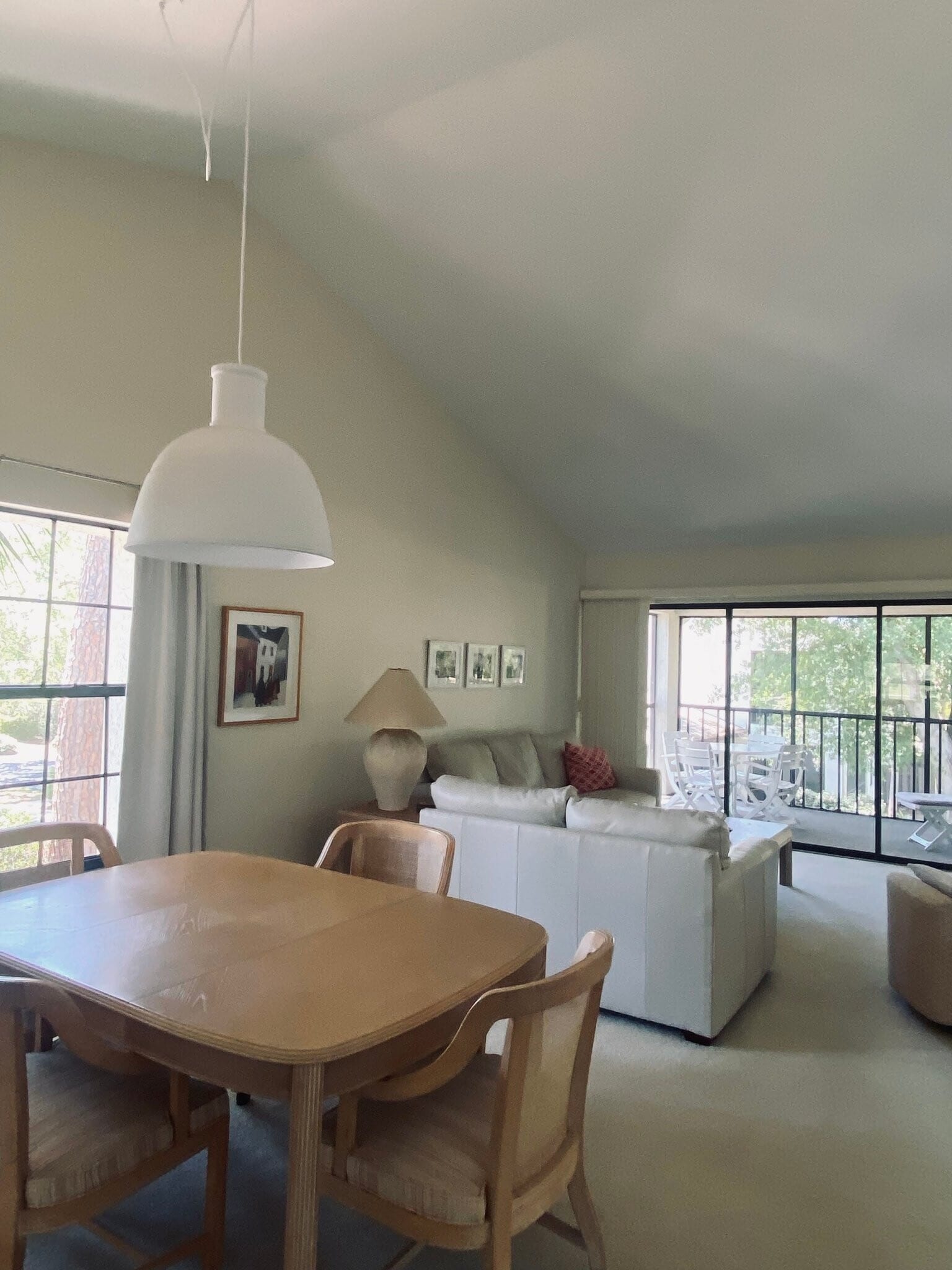 Building Photo - 4727 Winslow Beacon