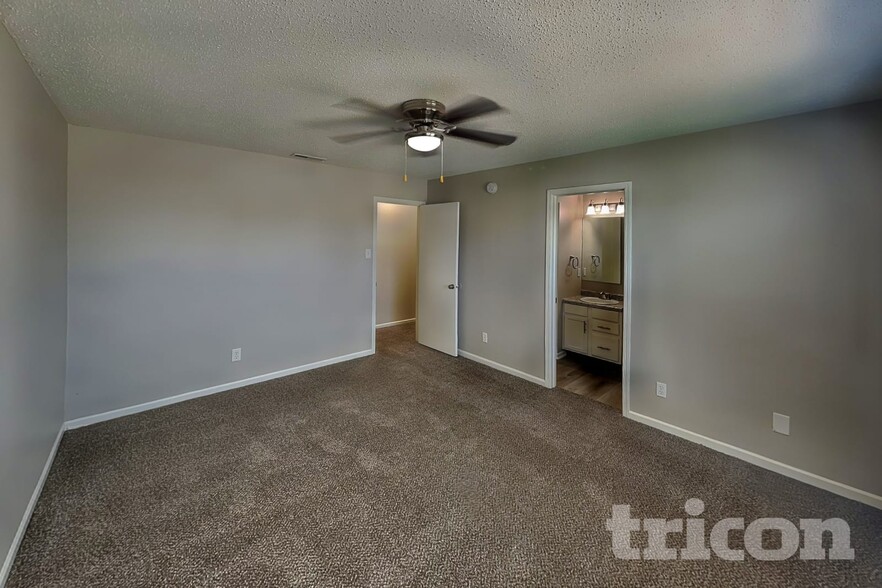 Building Photo - 2869 Ludwig Dr