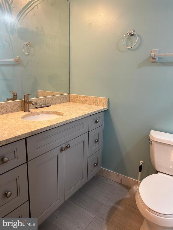 Building Photo - 204 Clover Hill Ct