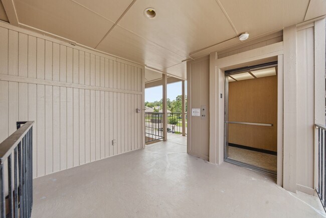 Building Photo - 15575 Marina Dr