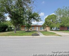 Building Photo - 111 Grasmere Ct