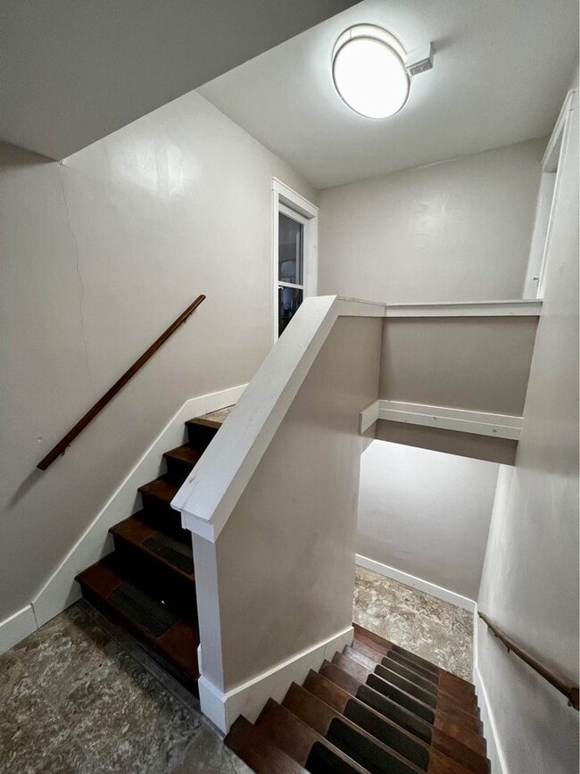 Building Photo - 65 N Brinker Ave