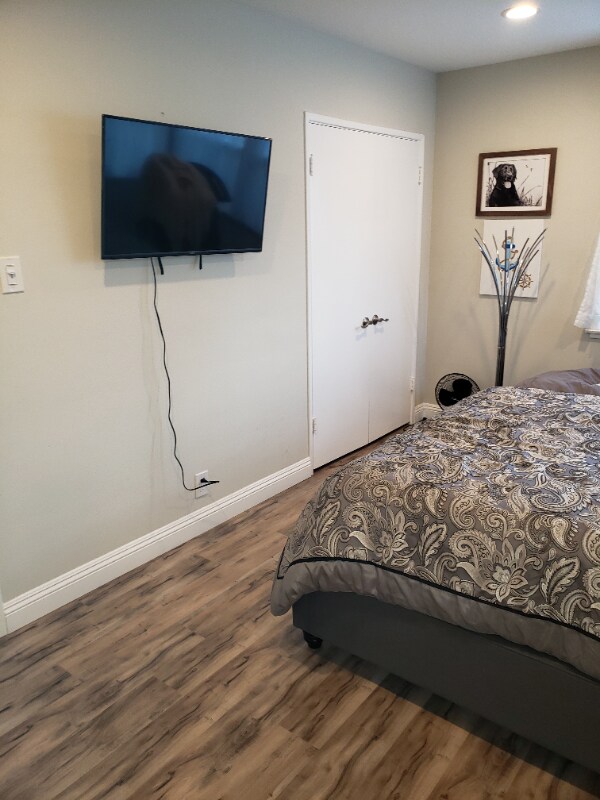 Building Photo - 3344 Petaluma Ave