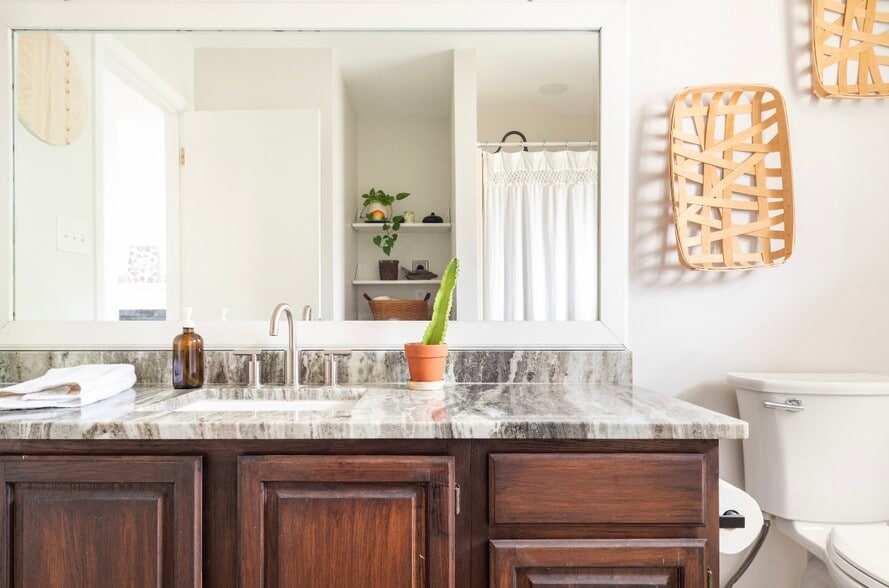 Building Photo - 322 Summit Dr