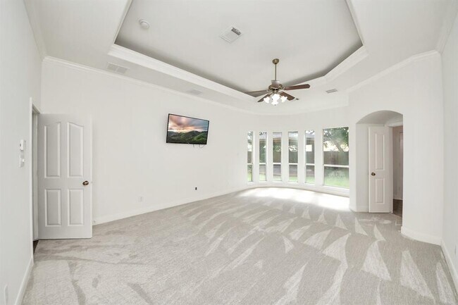 Building Photo - 3811 Parkside Dr