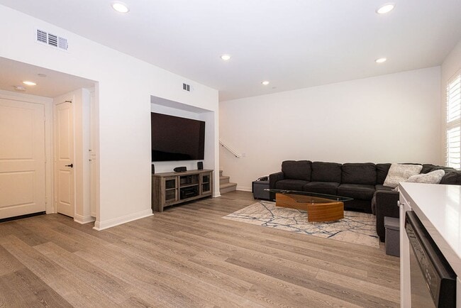 Building Photo - Bright and Airy Split-Level Townhouse in W...