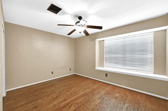 Building Photo - 4919 Dobbin Springs Ln