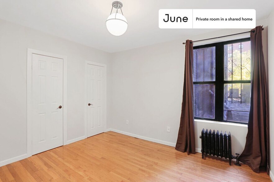 Building Photo - Private bedroom in 2 bed/1 bath Home