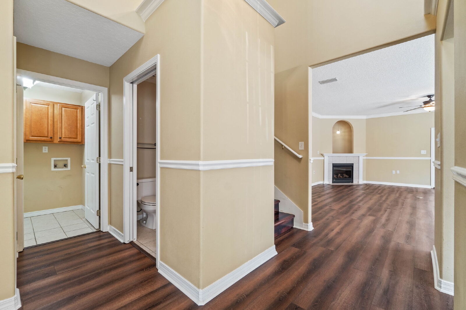 Building Photo - 1946 Kadima Cir