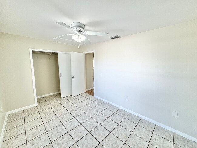 Building Photo - PIKUS (5356 24th Ave SW)