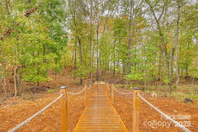 Building Photo - 18568 Mainsail Ct