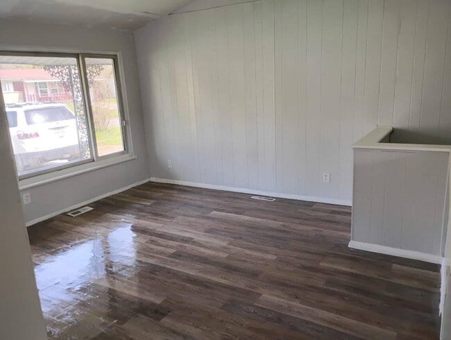 Building Photo - 6223 Cypress Dr