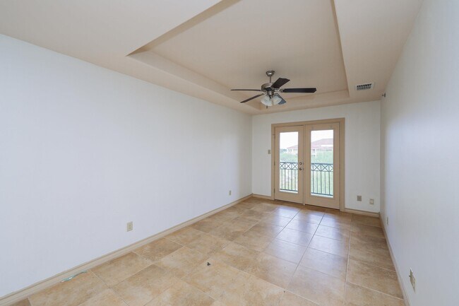 Building Photo - 10510 Sandia Dr