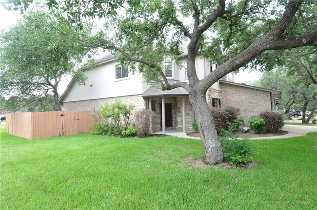 Building Photo - 3323 Pine Needle Cir