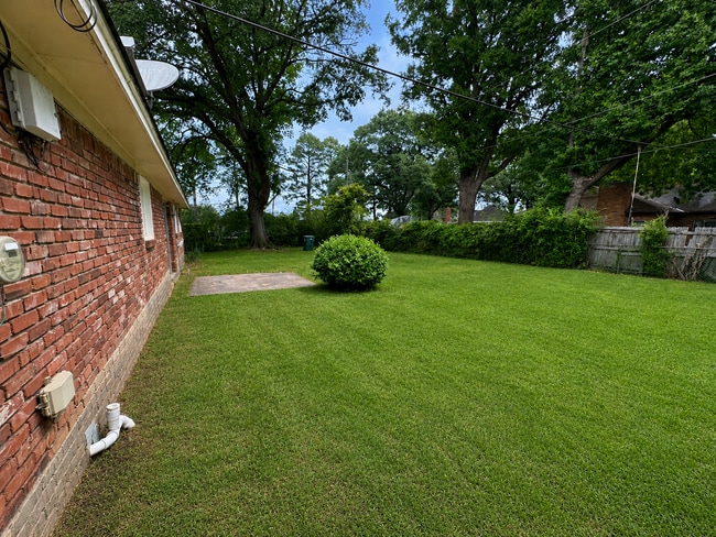 Building Photo - Charming 3-Bedroom Home in Memphis Comfort & Convenience Await!