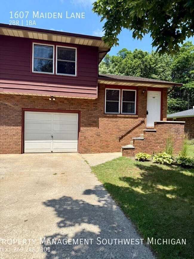 Primary Photo - 1607 Maiden Ln